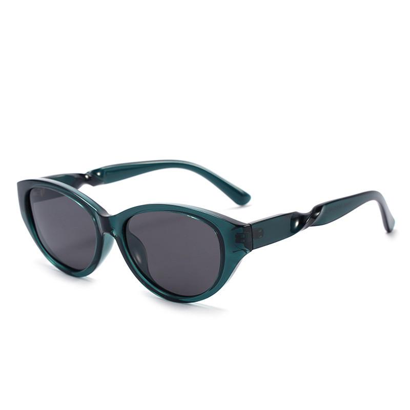 Stylish Tr90 Sun Glasses With Tac Lenses For Casual Driving And Summer Outings