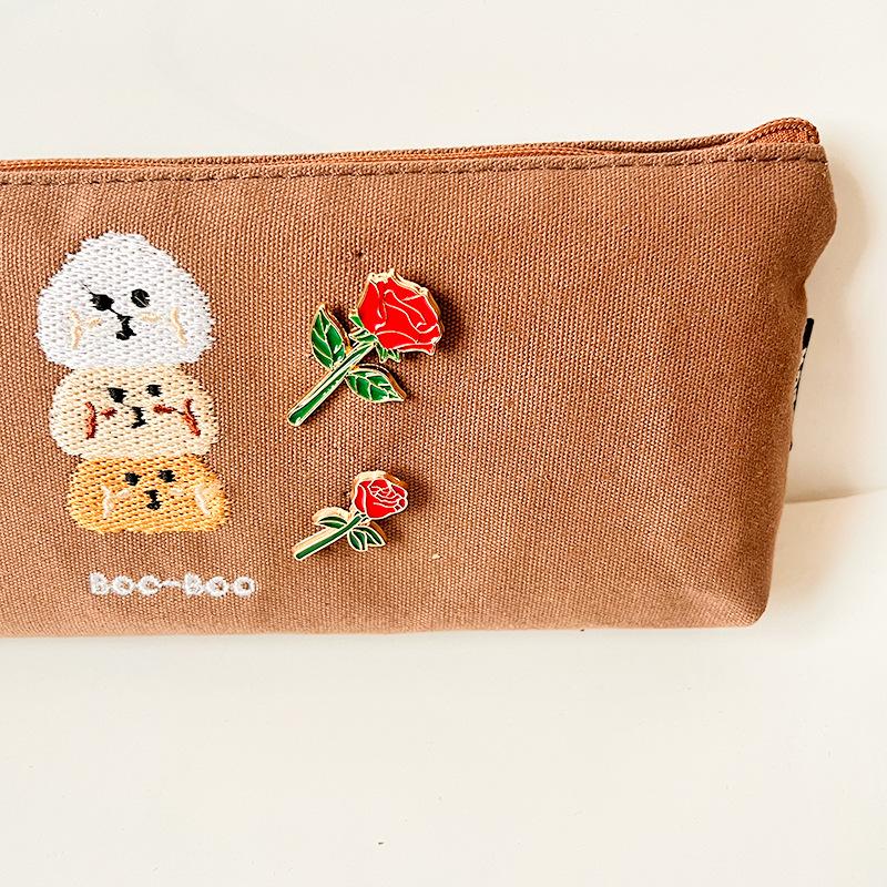 Beautiful Red Rose Brooches Fashionable Gold Color Metal Decorative Pins Clothes Pencil Bag Ornaments
