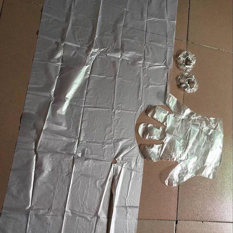 4-Piece Disposable Hair Dye Kit: Gloves, Ear Covers, Shawl, Shower Cap