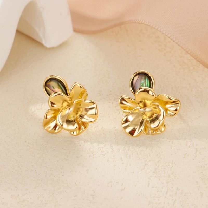 Retro rich flower opal earrings women's niche design sense three-dimensional flower stud earrings light luxury temperament earrings
