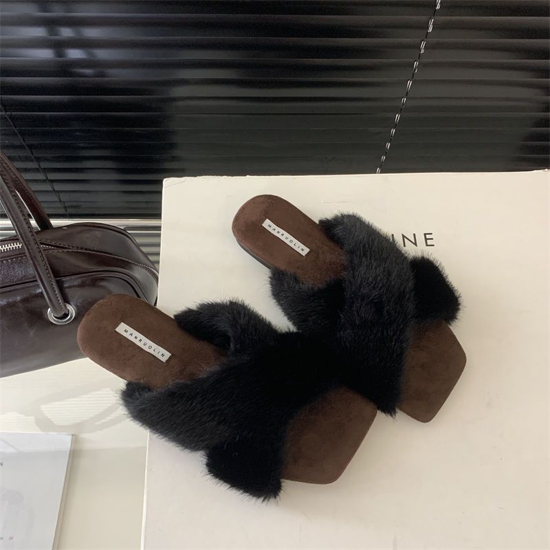 2025 Autumn and Winter New Cross-strapped Mao Mao Slippers Women's Wear Fashionable Versatile and Foreign Flat-bottomed Mao Mao Shoes