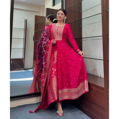 Indian Banana Silk Designer Anarkali Suit Bollywood Wedding Wear Salwar Kameez VRP-1874