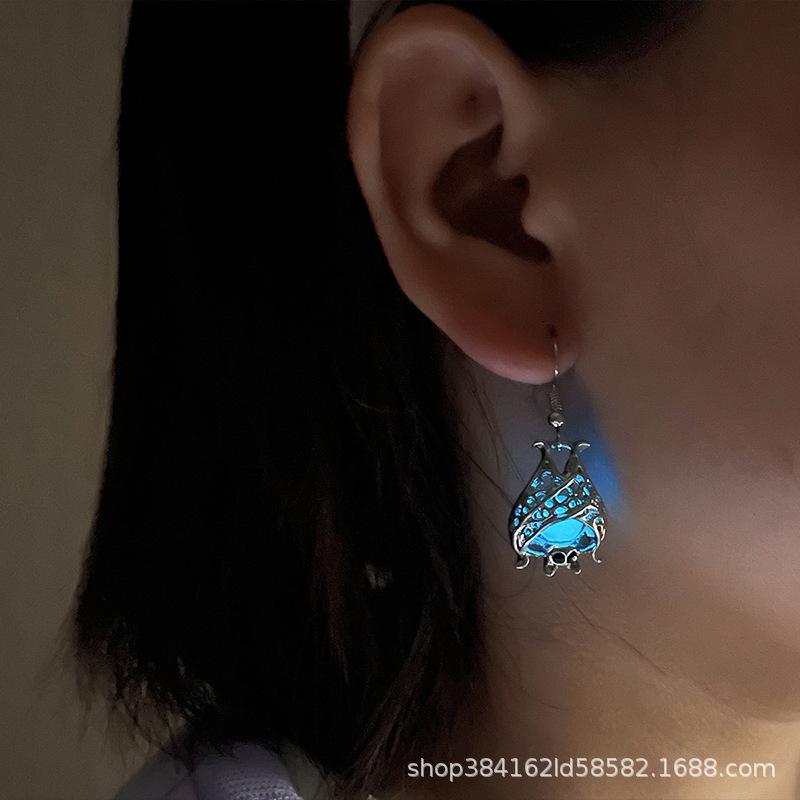 

Hollow Out Luminous Earrings One Size білий