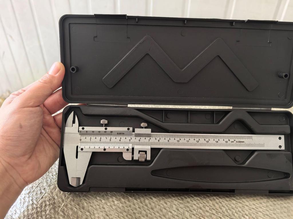150mm Carbon Steel Precision Caliper with Dual Scale Measuring Storage Case Included Graduations, High-Precision Tool, Fine-Adjustable,