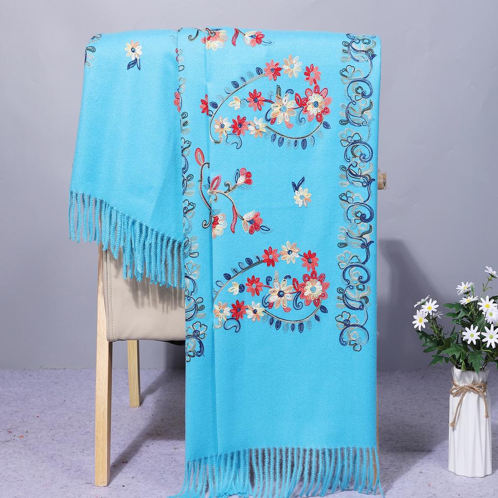 Yunnan Chinese-style embroidered scarf for women, autumn and winter ethnic style cashmere Suzhou embroidery, thickened and warm, dual-use shawl