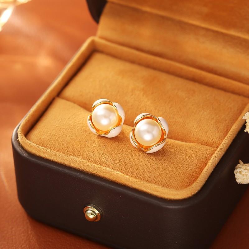 Freshwater Pearl Flower Stud Earrings Women Sterling Post Gold Plated Minimalist Jewelry