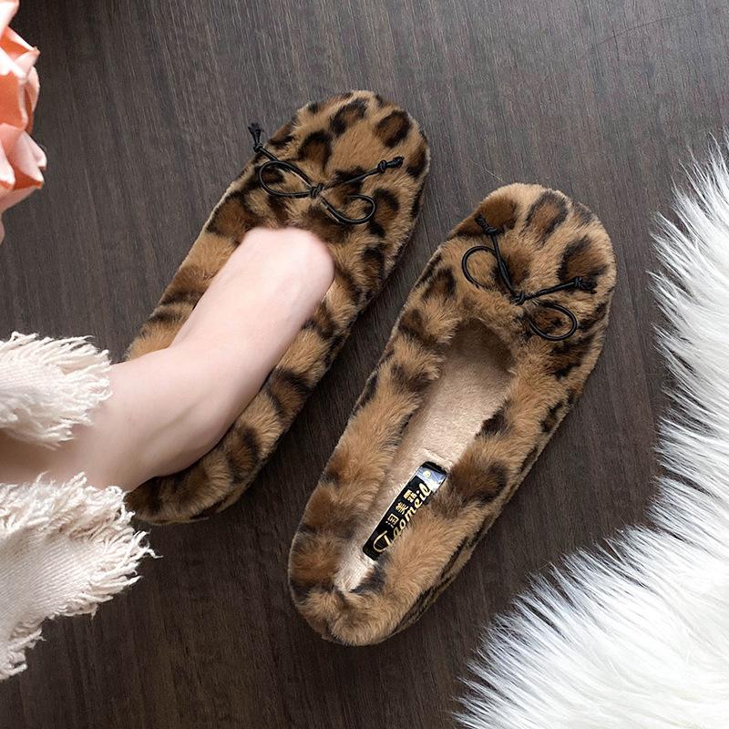 

Маленький человек туфли на одной педали женские нежный бантик пушистый плюш одинарные туфли женские 2025 новая осень и зима верхняя одежда хлопковые туфли 40 цветной печати леопарда