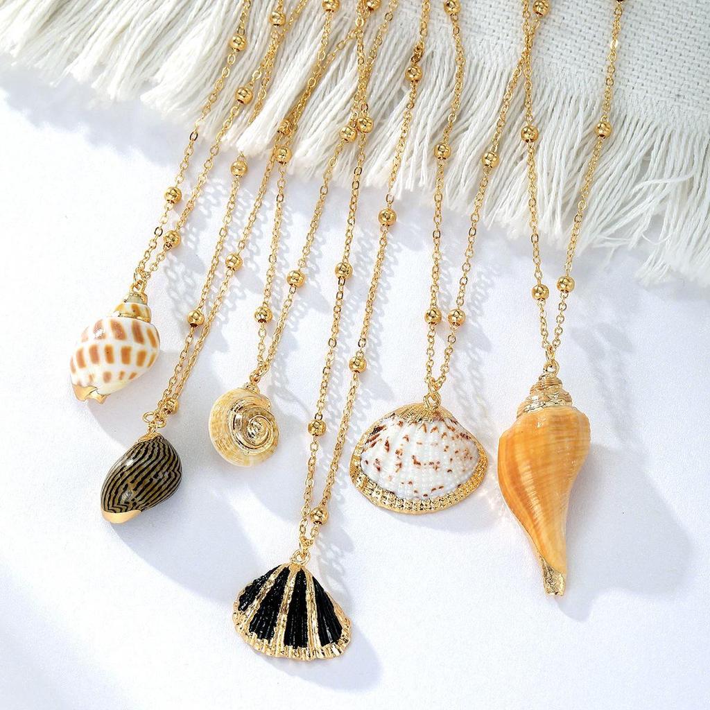 Gold-Edged Seashell Conch Pendant Necklace - Natural Beach Vintage Women's Jewelry