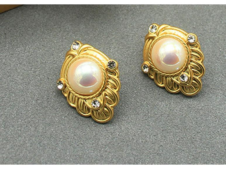 Комплект броши и серег из матового золота - Нишевый дизайн, Легкая роскошь, Высококлассная элегантность