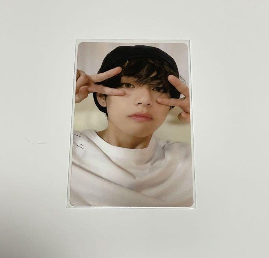 

[USED] BTS Magic Shop V Taehyung Magic Shop Trading Cards DVD