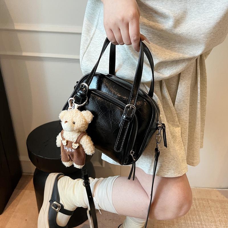 Crossbody bag women's bag 2025 new summer super fire small bag fashion versatile shoulder handbag women's small square bag