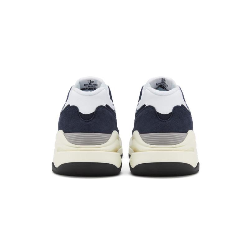 NEW BALANCE Men's and Women's Spring Breathable Mesh Thick-Tread Fashion-Style Versatile Sports and Leisure Shoes M5740CD