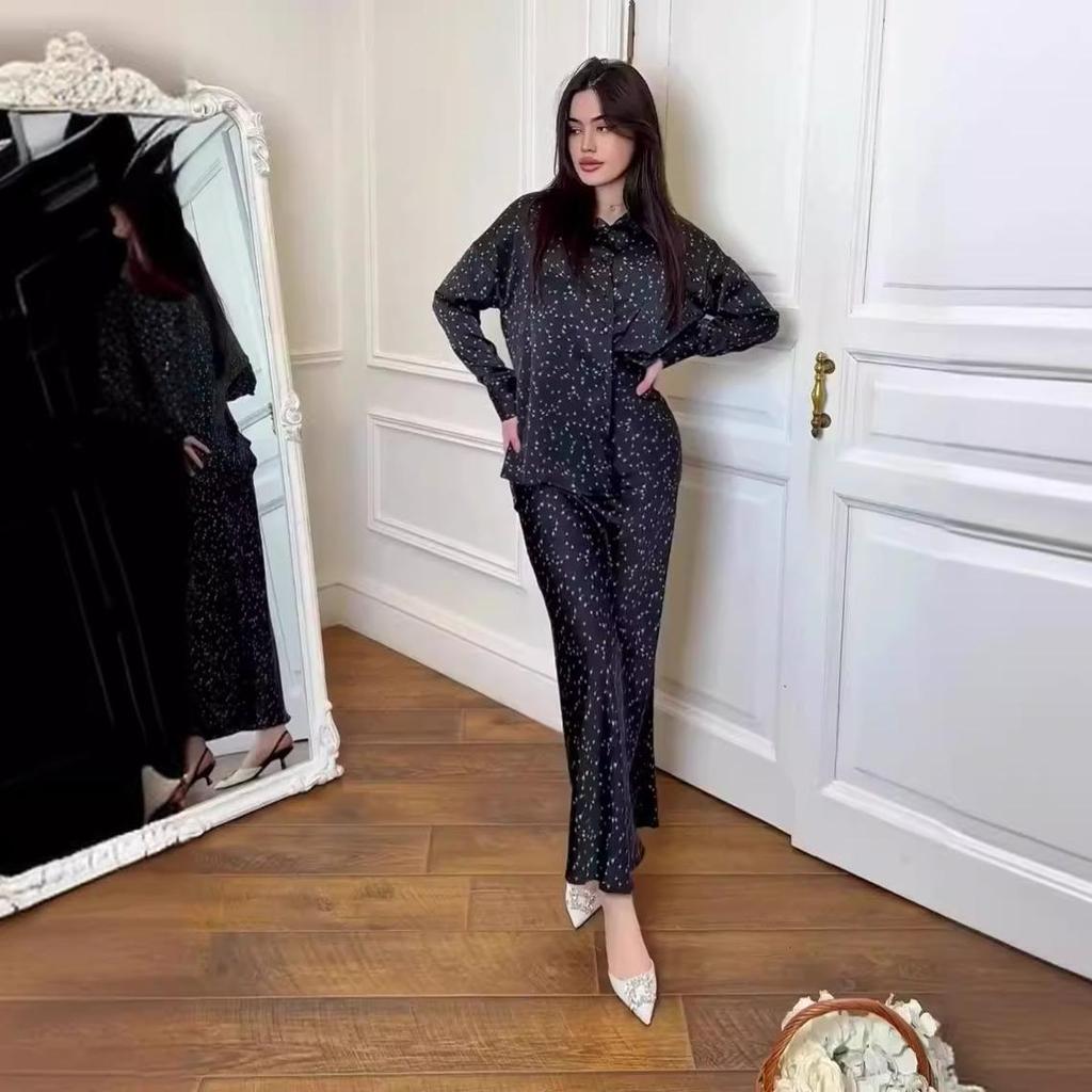 2024 Autumn Retro Print Shirt & Midi Skirt Two-Piece Set for Women