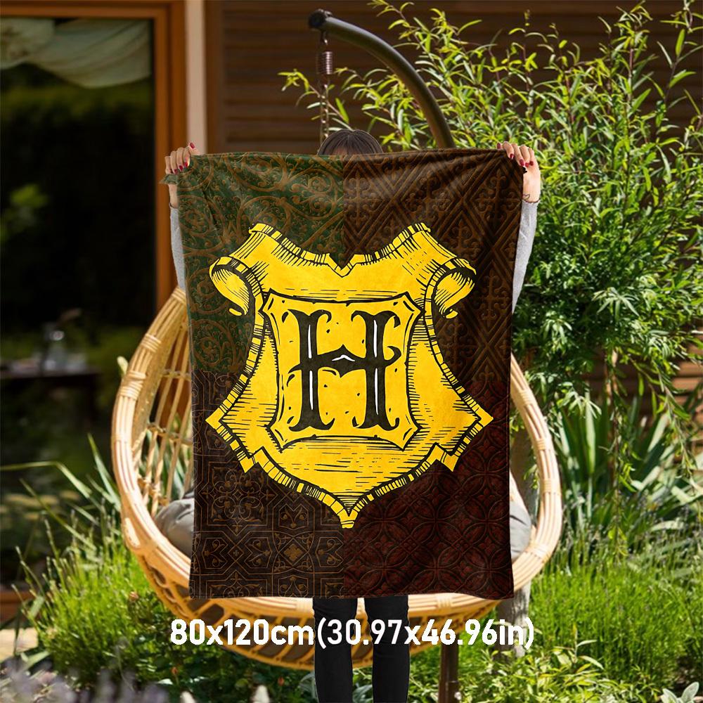 1pc Hufflepuff shield crest Outdoor Flannel Throw Blanket All Season Soft Warmth,Home Decor 1031236 80x120cm