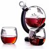 Conjunto de copos de uísque, globo de cristal, garrafa de licor para uísque, vodca, veleiro em decantador com suporte de madeira acabado, utensílios de bar, copo quente