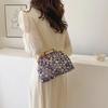 2026 New Vintage Women Original Handmade Chain Shoulder Bags Wedding Top Handle Totes Lady Lock Shell Clip Flower Small Handbags