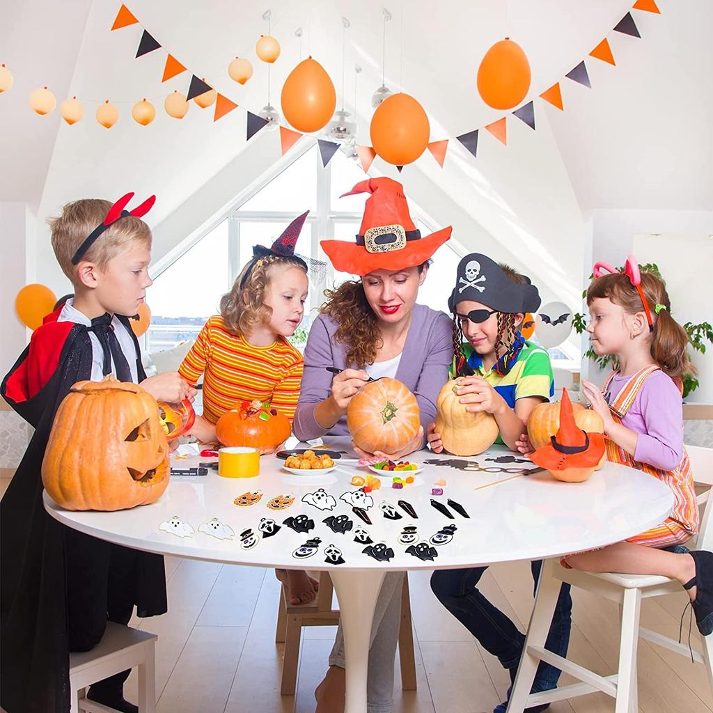 2 Pçs Pingentes de Encantos de Halloween Sortidos Banhado a Ouro Preto Esmalte Abóbora Fantasma Palhaço Mago Chapéu Encantos de Halloween para Jóias