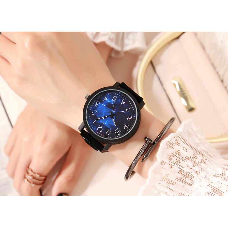 BK02 Casual Fashion Women Watch Retro Art Personality Couple Quartz Watch Trendy Clock Gift Watches for Woman
