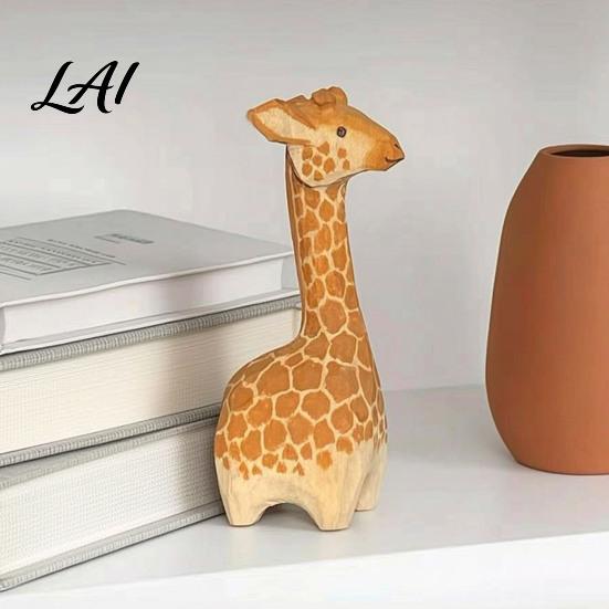 Natural Style Animal Ornaments Wooden Giraffe Figurine Cute Cartoon Ornament Minimalist Hand Carved Sculptures Statue Hand-Painted Decor