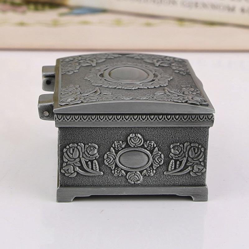 European Creative Ring Storage Box Square Small Rose Jewelry Box High-end Metal Gift Box