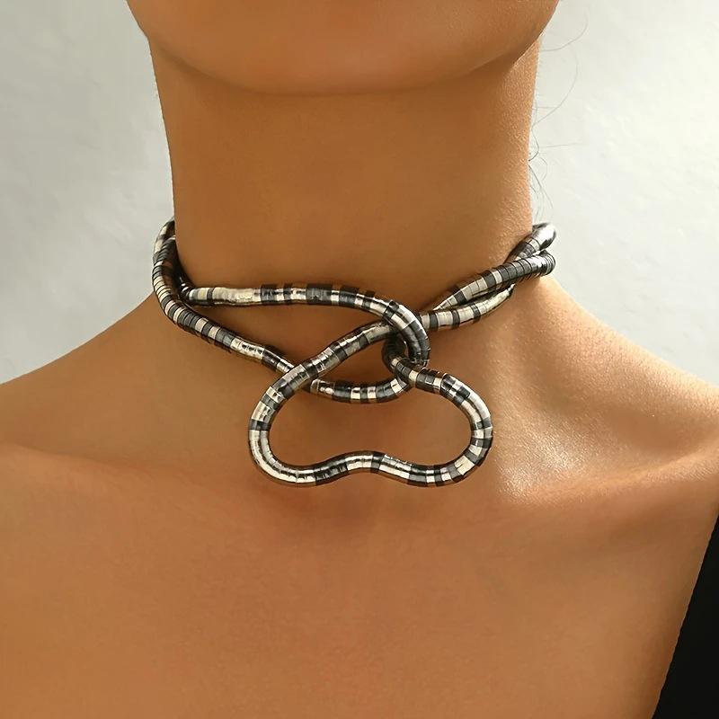 Vintage Snake Shaped Freely Wrapped Around Necklace for Women Exaggerated Color Collision Neck Collar Fashion Vacation Zircon черный серый