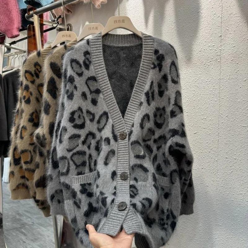 Sweaters Coat Cardigan for Women Winter Leopard Oversize Fleece Thickened V Neck Loose Long Sleeve Knit Sweaters Coat