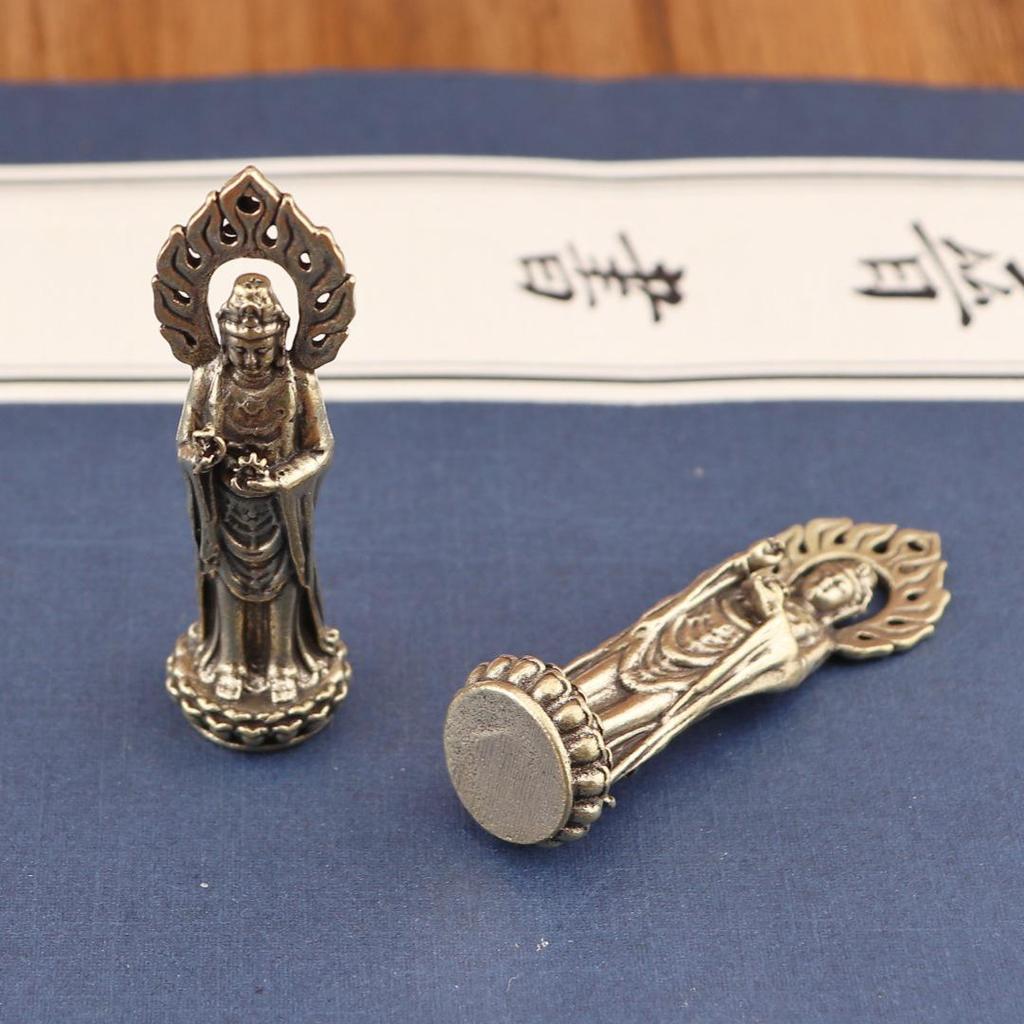 Retro Brass Buddha Guanyin Light Statue - Desktop Deity Ornament, Handheld Pendant, Old Copperware Handicraft.