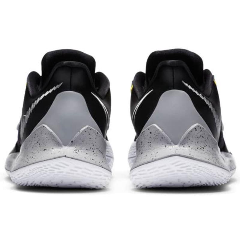 Nike Kyrie Low 3 Team Black Wolf Grey Nike CW6228-004