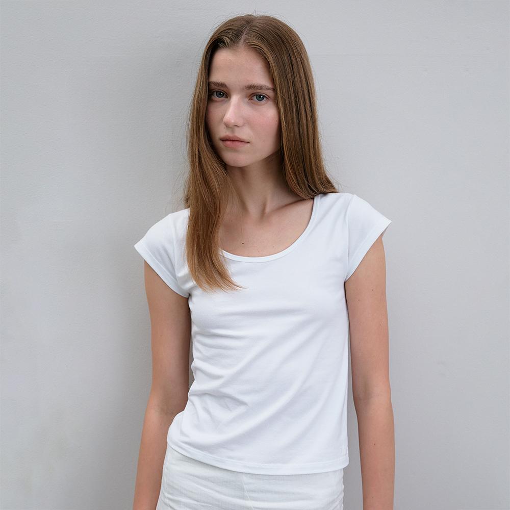 NOEUD Lean U-Neck Tee (Ivory)