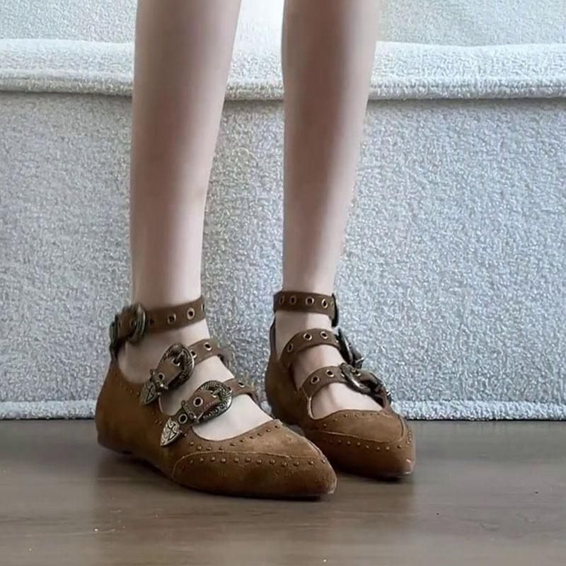 Summer retro rivet high-heeled single shoes women's 2025 new T-shaped one-word buckle with pointed tip Mary Jane thick-heeled women's shoes