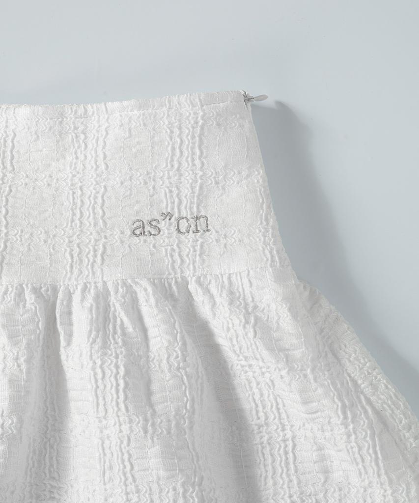 Aejeuon Lacy Check Skirt / White