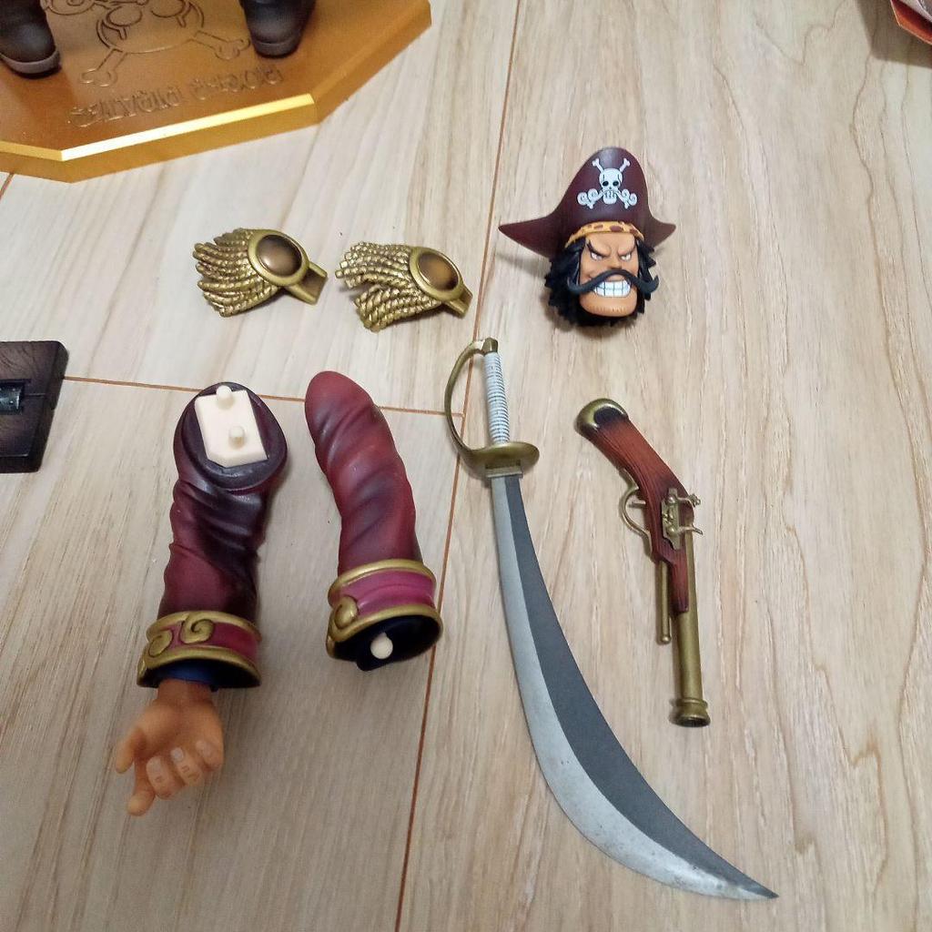 [USED] One Piece, Gol D. Roger Pop Figure