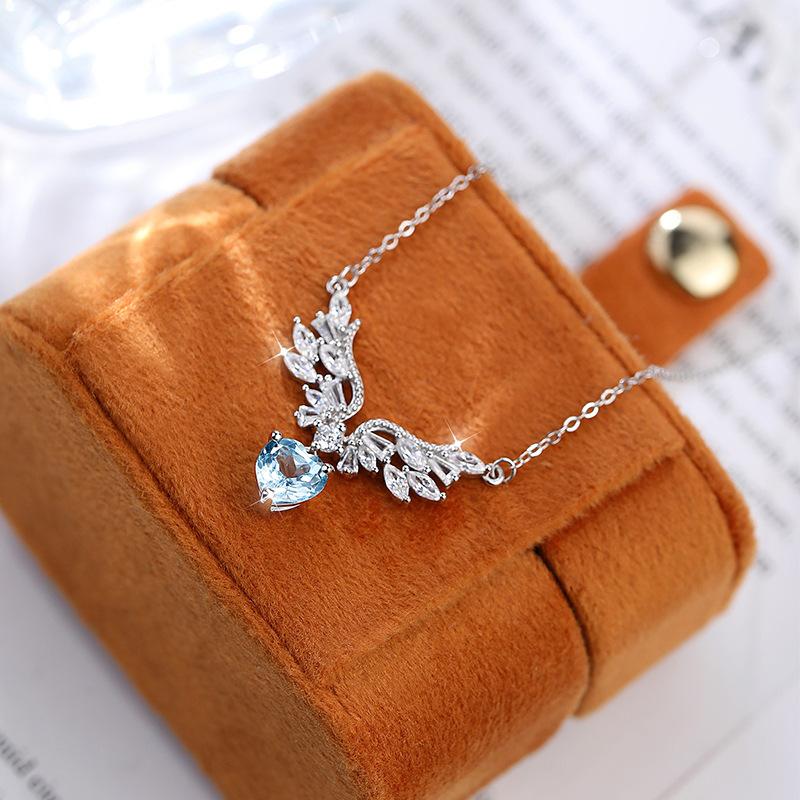 S925 Sterlingsilber Engelsflügel Halskette Koreanische Version Natürlicher Kristall Premium Anhänger Modische Einfache Schlüsselbein Kette Damenmode Geschenk