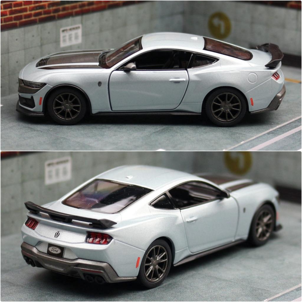 Toy Car Model 1/38 2024 Ford Mustang Dark Horse Diecast Alloy Miniature Metal Collection Gift for Children Boy Kid