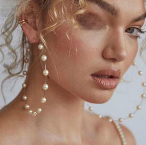 Exaggerated European and American Retro Pearl Hoop Earrings for Halloween