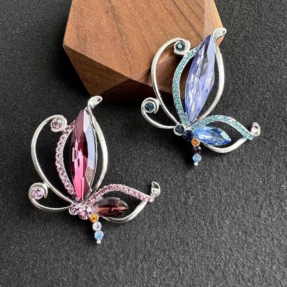 Vintage Hohler Farbiger Diamant Kristall Schmetterling Brosche Damen, Temperament Nische Corsage Anstecknadel, Anzug Mantel Accessoires