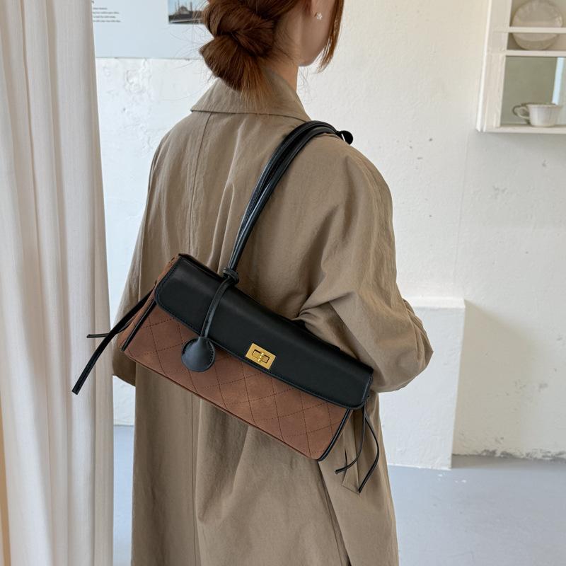 Small Fragrance Color-coordinated Crossbody Bag with Large Capacity Tote Bag, Baguette Style Shoulder Bag for Single Use