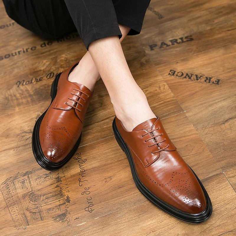 2025 new leather shoes men's business casual shoes men's Brock flower trend handsome leather shoes