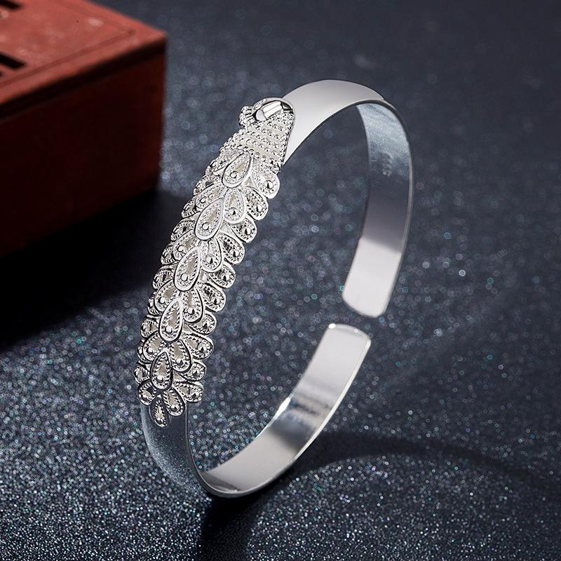 Peacock Open Bangle Engraved silver-plated bracelet Fashionable and trendy style Direct wholesale of wristbands Animal bracelet