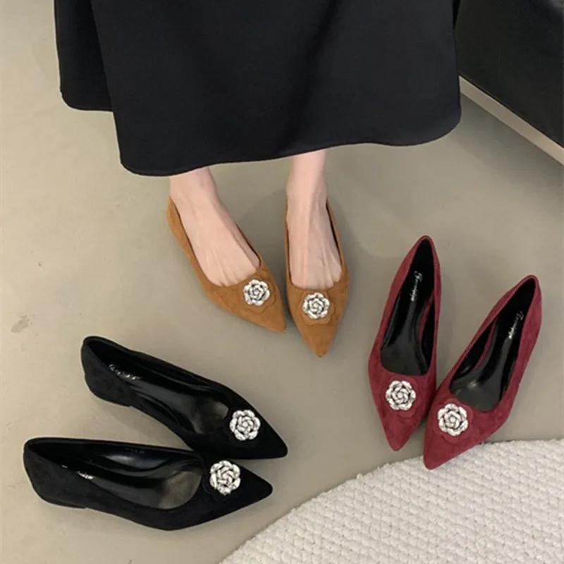 Luxury Crystal Flower Decoration Muels Shoes Women Sexy Pointed Toe Square Low Heel Women Pumps Red Suede Elegant Cozy Flat Shoe