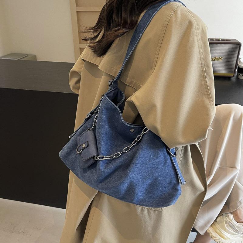 Shoulder Bag Large Capacity Crossbody Large Bag 2025 New Commuter Handheld Tote Tote Bag