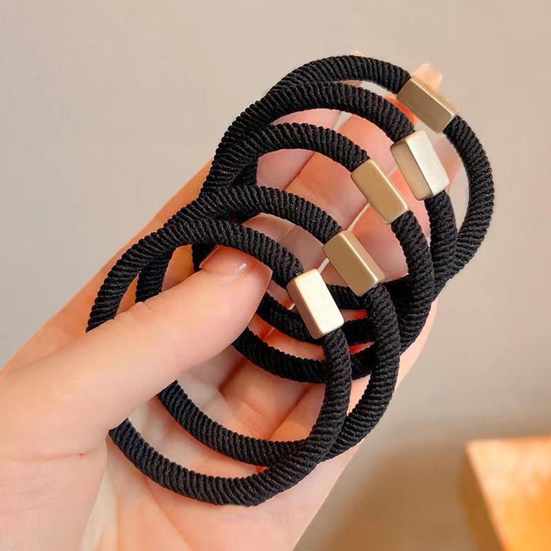 

Высокоэластичная корейская резинка для волос: Прочный, бережный к волосам, идеально подходит для студентов и любителей конских хвостиков чёрный