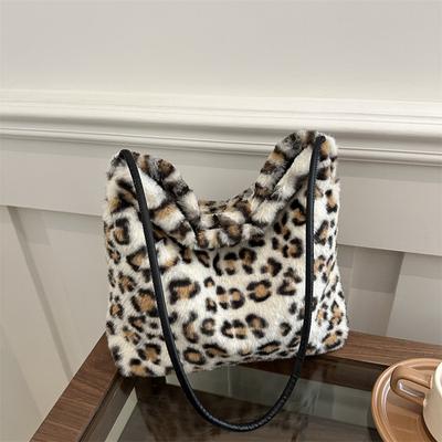 Outono e inverno nova tendência bolsa casual feminina de pelúcia com estampa de leopardo bolsa de ombro versátil personalizada bolsa tote de pelúcia vento preguiçoso mulheres
