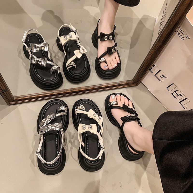 Fairy Style Temperament Round Head Thick-soled Slippers 2025 Summer New Set of Toe Sandals Outer Wear Versatile with Skirt Cool Slippers