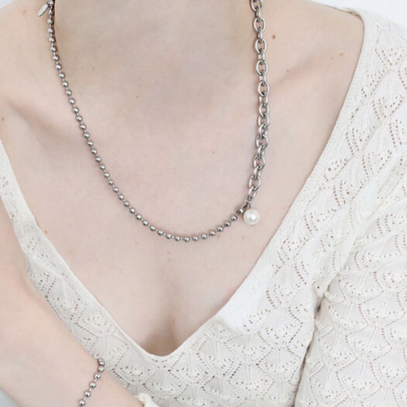 apple pie order Half Chain Charm B.