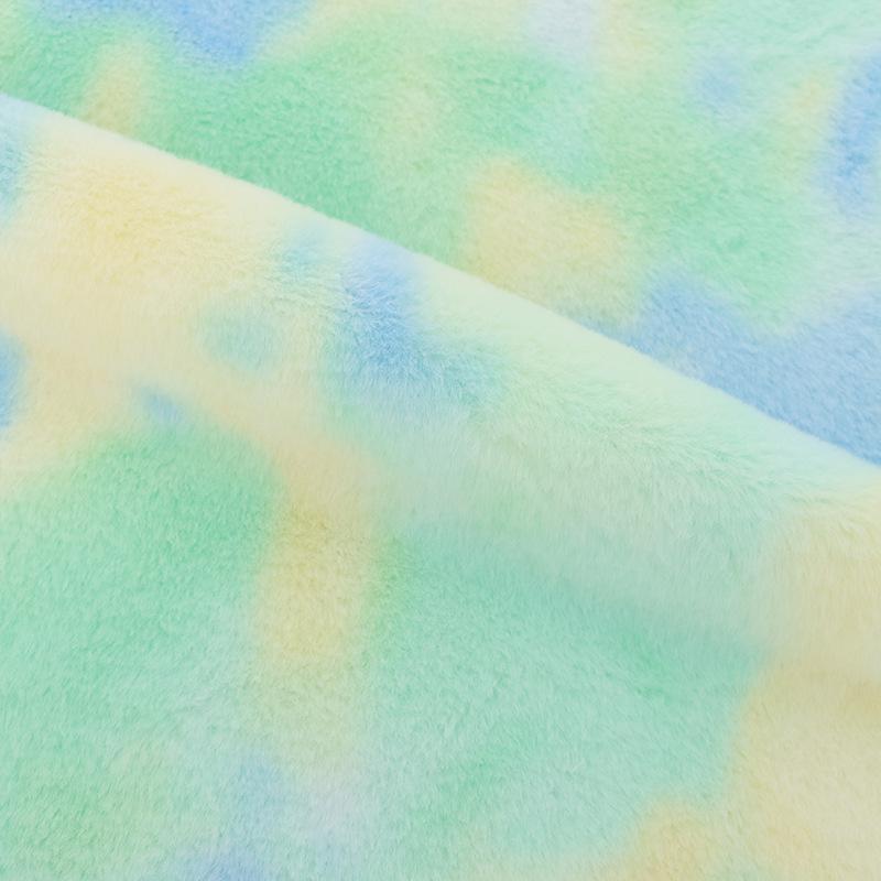 Tecido de pelo de coelho de imitação de veludo tingido com gradiente de arco-íris com cores de fantasia