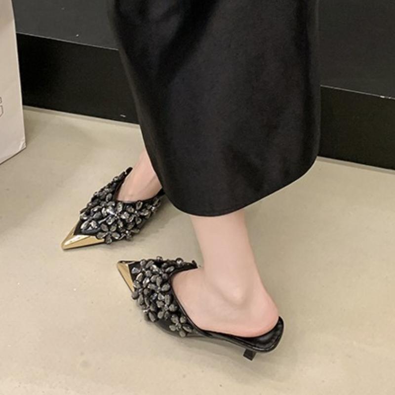 Spitze Zehen Stiletto Hoher Absatz Baotou Halbschlepp Sommer Neu Strass Blume Fee Wind Metallkopf Kalte Hausschuhe Draußen Tragen