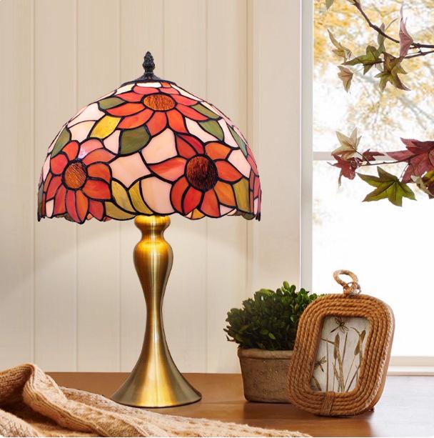 Настольная лампа Tiffany из меди и стекла - Европейский стиль, Креативная, Роскошная прикроватная настольная лампа