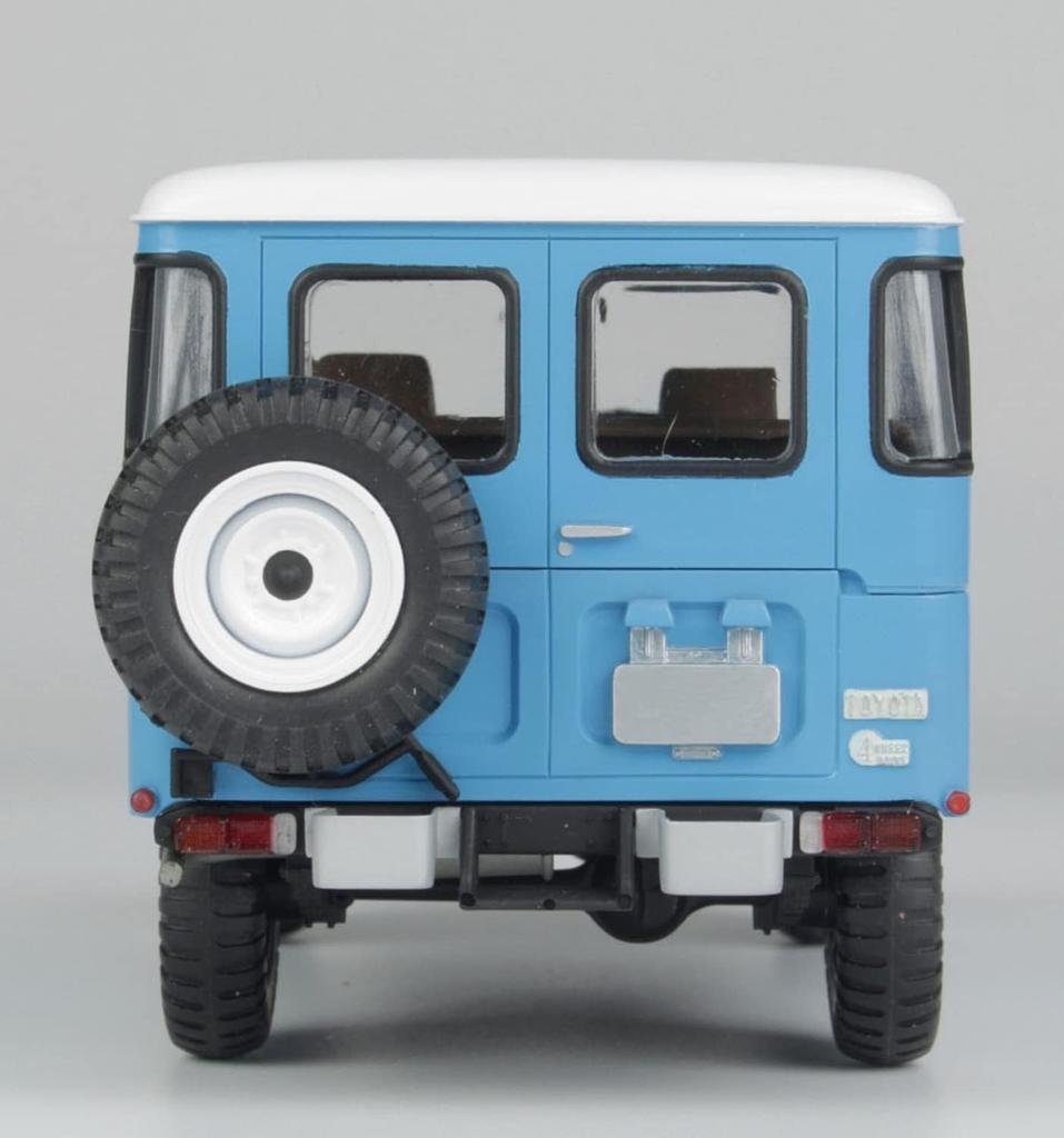 Toyota Land Cruiser BJ 44 med 3D-printade detaljförbättringsdelar Plastmodell PIT007 Platz/Italeri 1/24 (Mjuktopp/Hårdtopp) (Bil)