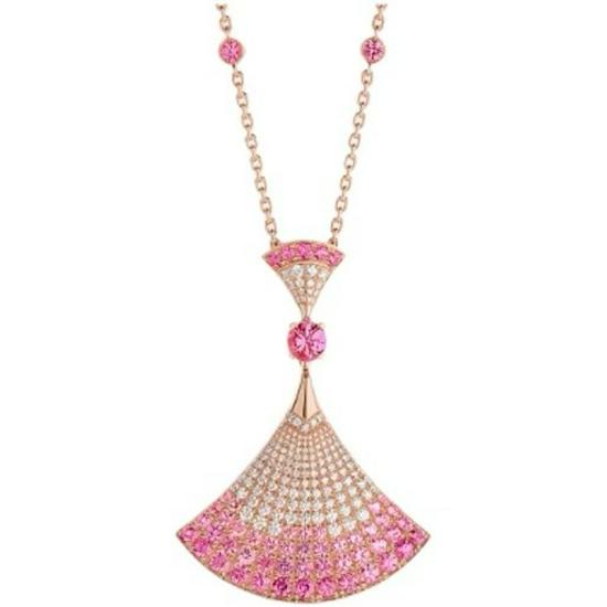 Baojia V Gold Electroplated Mother-of-Pearl Pendant Necklace